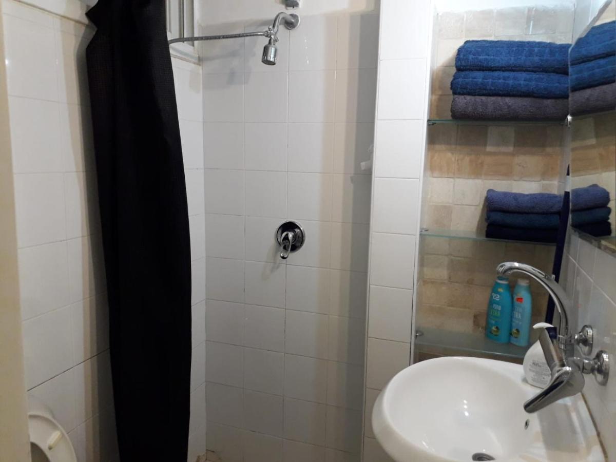 Lovely Apartment Premium Location Ramat Gan Exteriör bild