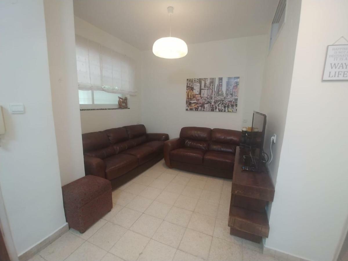 Lovely Apartment Premium Location Ramat Gan Exteriör bild